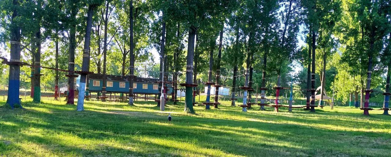 Tisza Camping & Kalandpark Tokaj Hotel Rakamaz Exterior foto